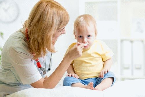 Ребенок и лекарства – как облегчить прием медикаментов малышом
